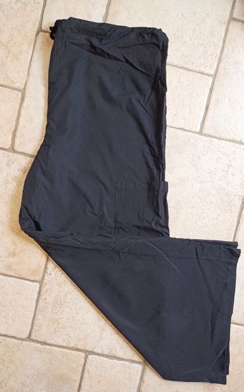 Neuf pantalon noir