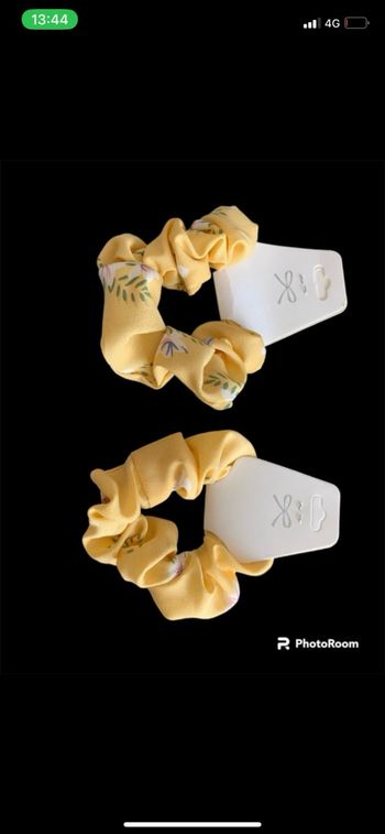 Chouchou jaune à fleurs