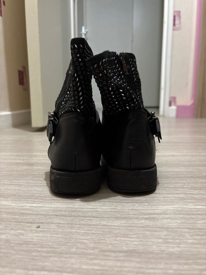 Bottines avec fausses fermetures sur le côté - photo numéro 3