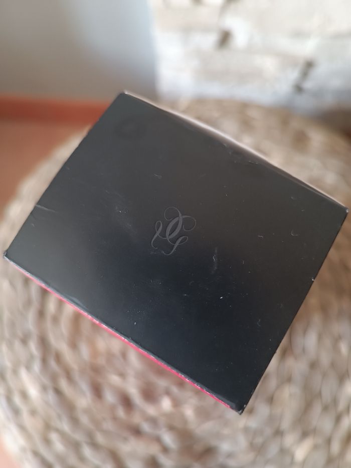 Habit rouge, gel douche Guerlain - photo numéro 4