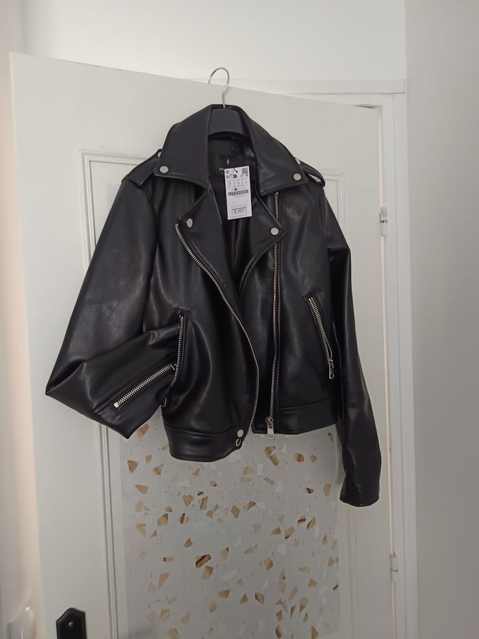 Perfecto noir Stradivarius femme neuf - photo numéro 4