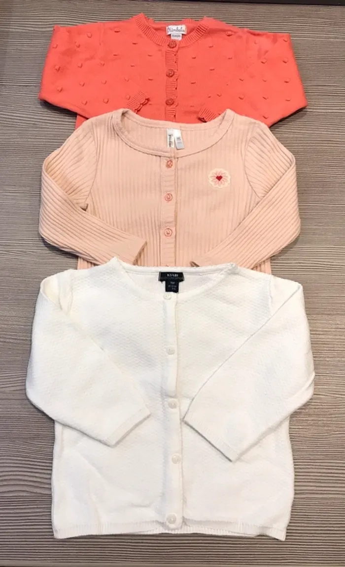 3 gilets printemps été fille 9 mois