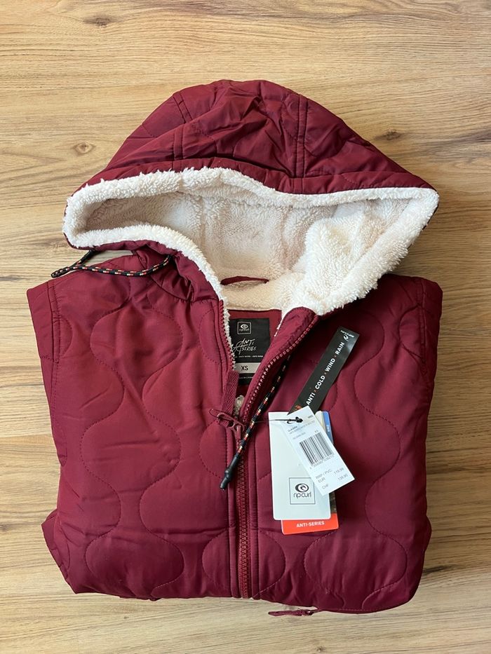 Doudoune fourré Rip Curl taille XS - photo numéro 2