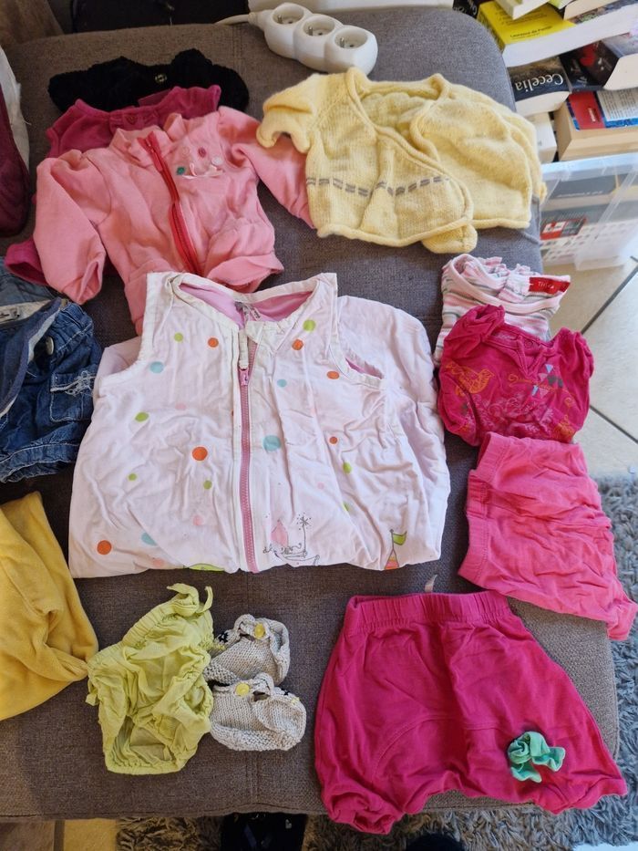 Lot vêtements filles 6 mois et un peu de 3 mois (été principalement) - photo numéro 3