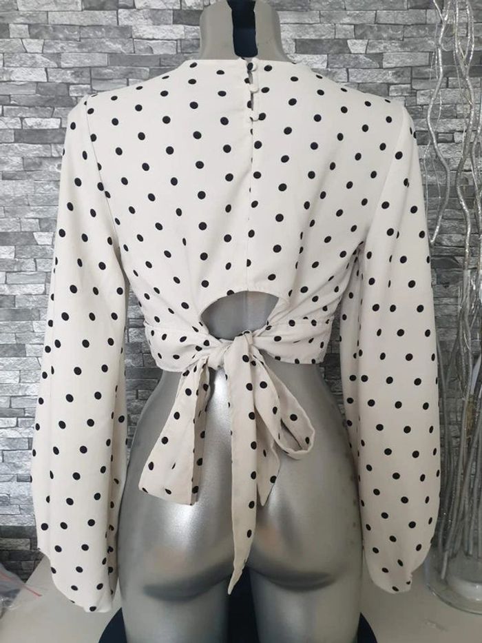Blouse à pois sexy