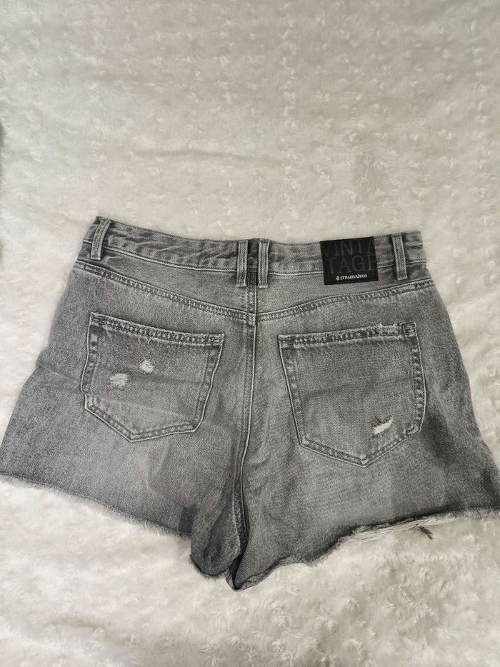 Short a trous - photo numéro 2