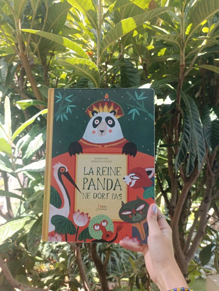 Livre la reine panda ne dort pas.