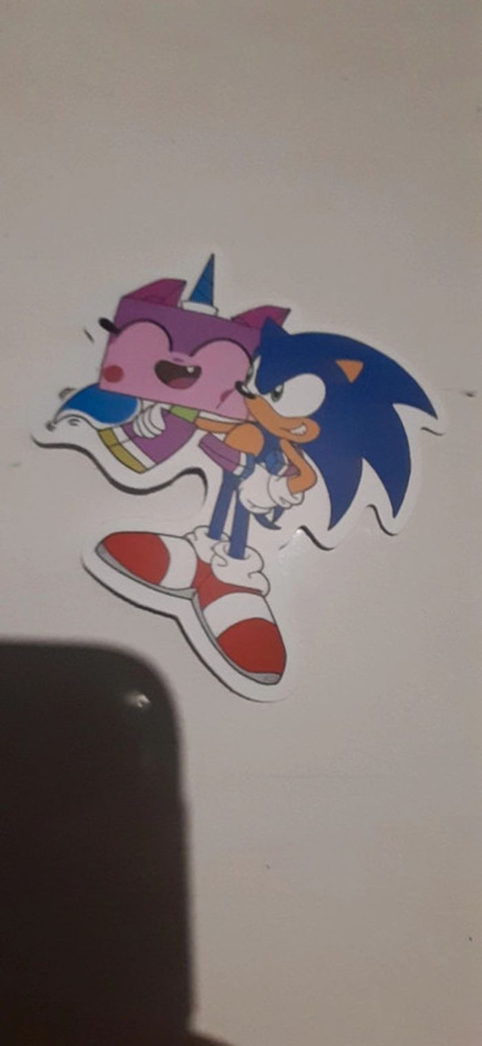 Sticker sonic