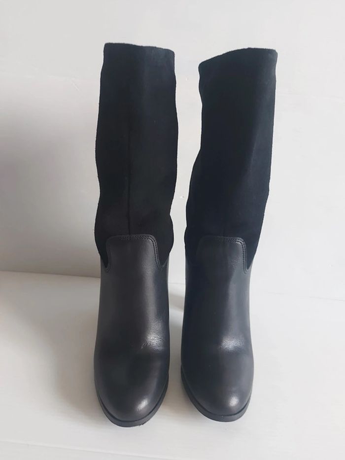Bottes cuir synthétique et suédine effet peau de pêche avec liseré argenté pointure 37 - photo numéro 2