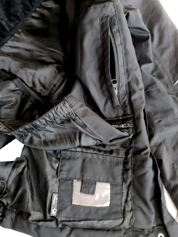 Manteau / blouson de ski - photo numéro 4