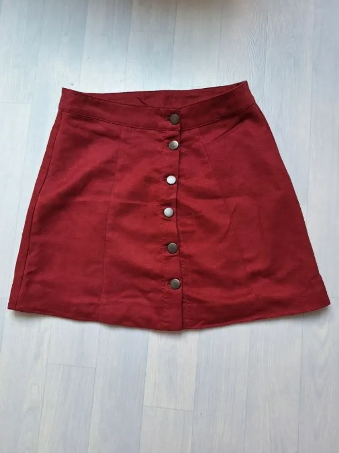 Jupe rouge bordeaux style daim H&M - photo numéro 3