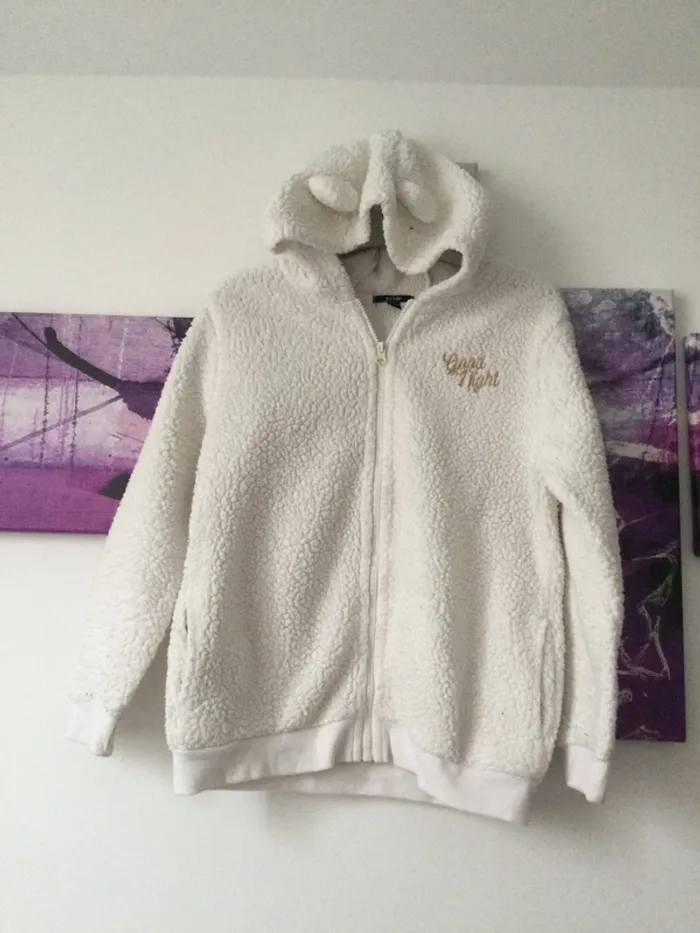 Veste blanche à capuche pour la nuit 10-12 ans