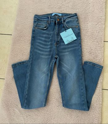 Jean slim Taille 34 Neuf avec étiquette
