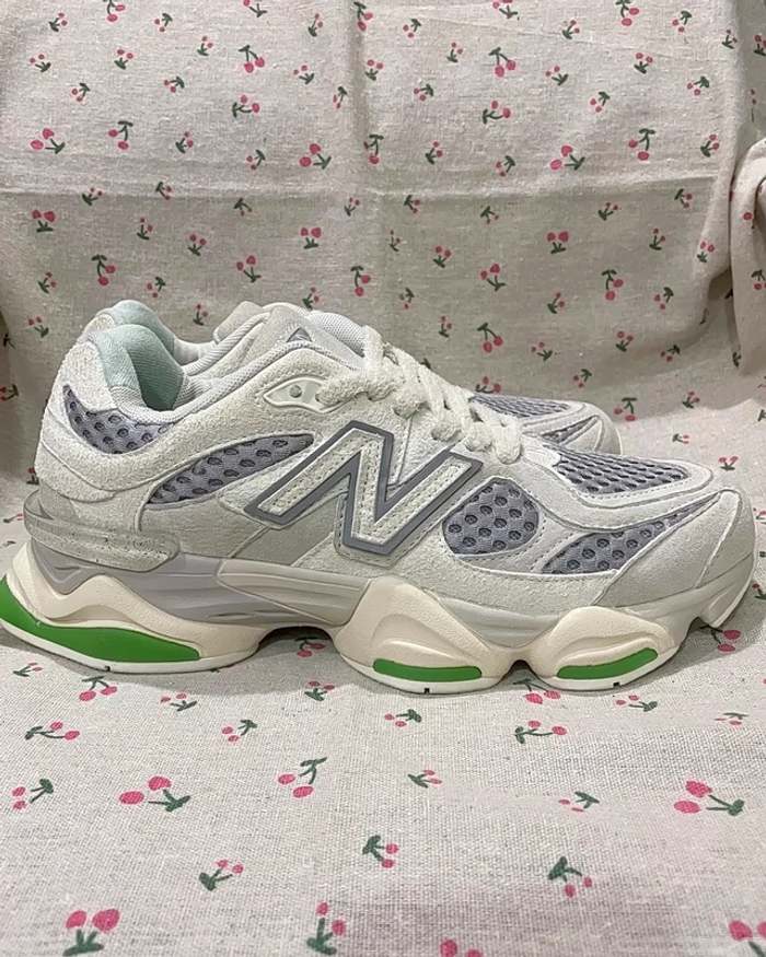 New Balance 9060 Beige 44 - photo numéro 2