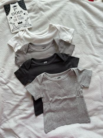 Tee shirt couleur simple