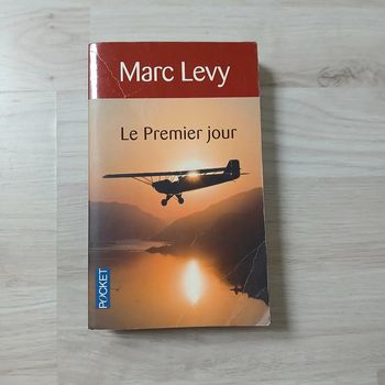 Livre pocket Marc Levy
