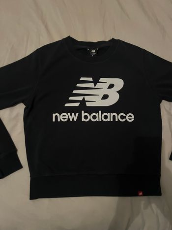 Sweat New Balance noir logo blanc - Taille S femme