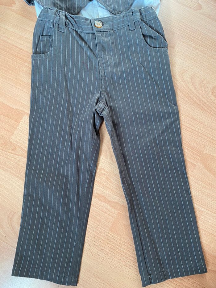 Bel ensemble 3 pièces T. 3 ans garçon comme neuf - photo numéro 3