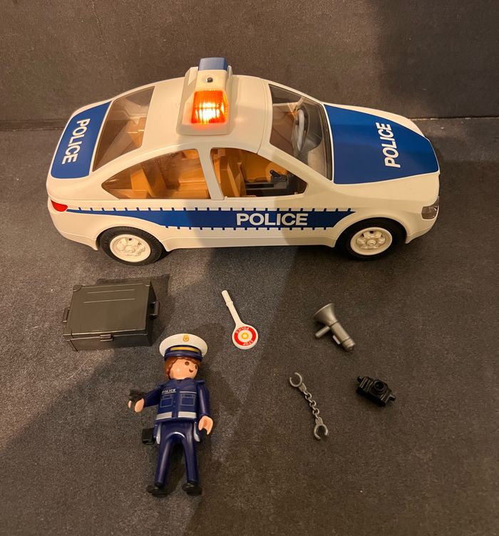 Voiture de police playmobil - photo numéro 2