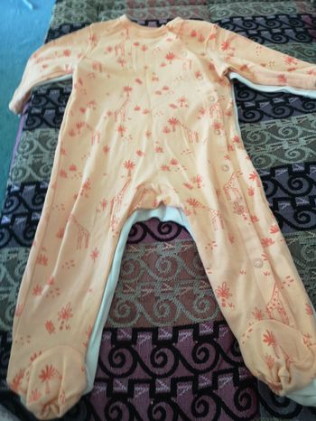Lot 2 Pyjamas 