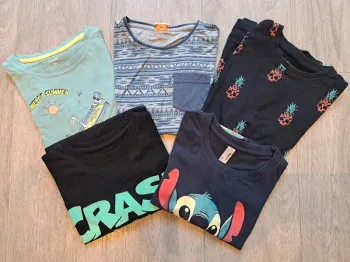 Lot 4 t shirt 7-8 ans