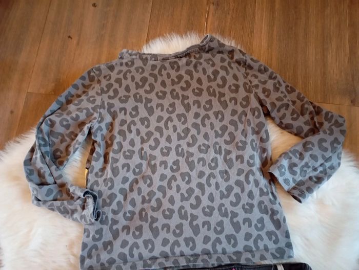 Tenue fille 4/5 ans Disney roi lion 🦁+ bas ikks - photo numéro 5