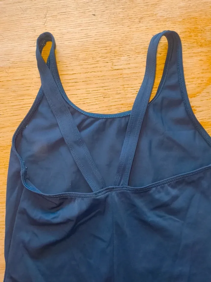 Maillot de bain une pièce fille 3 ans neuf sans étiquette - photo numéro 3