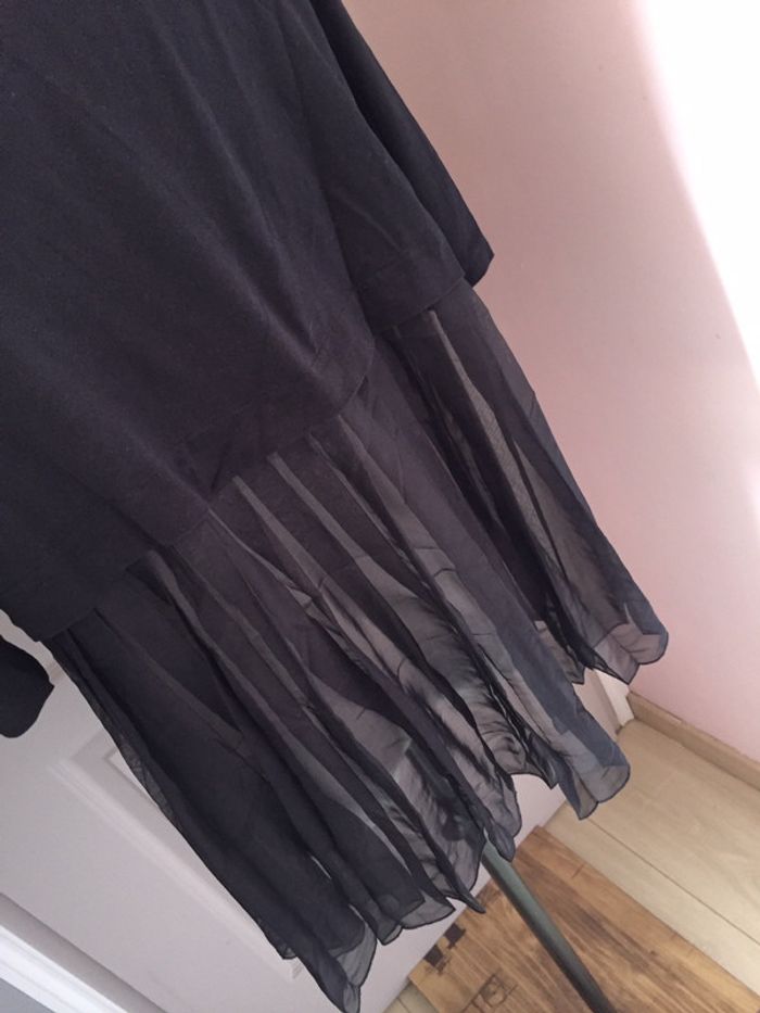 Teeshirt 👚 noir manches courtes Zara taille L 10€ - photo numéro 6