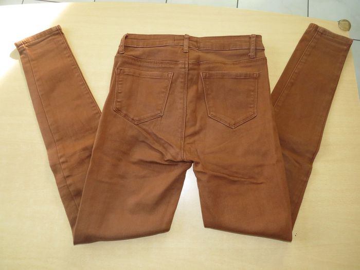 jean marron taille 36 - photo numéro 2