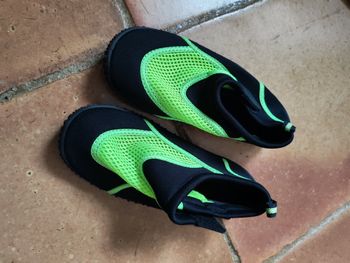 Chaussures d'eau d'extérieur enfant taille 32