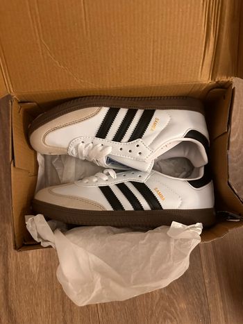 Adidas Samba blanches – Taille 37 – Très bon état