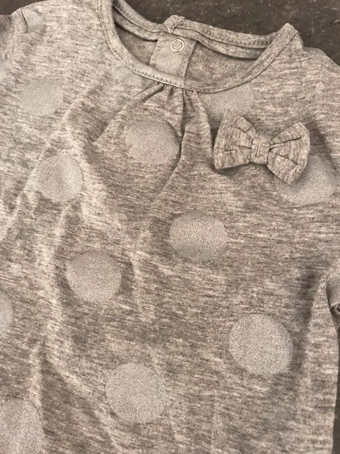 T-shirt manches longues gris pailleté bébé fille 9 mois - photo numéro 2