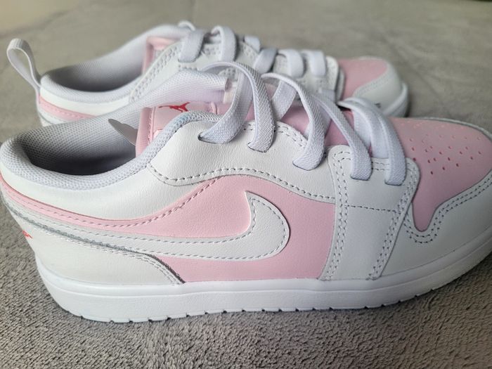 Basket Jordan Low rose - photo numéro 3