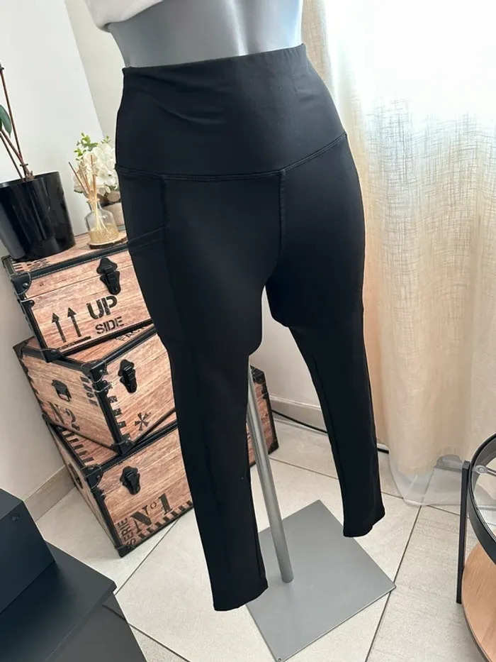 Legging noir - photo numéro 4