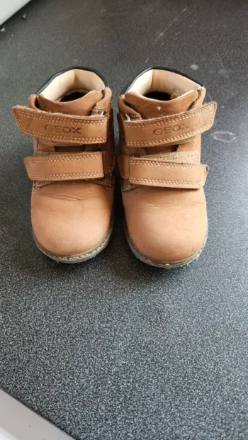 Chaussure à scratch Geox taille 22