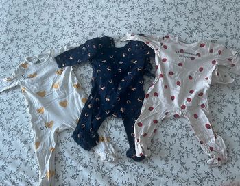 Lot 3 pyjamas légers 12 mois