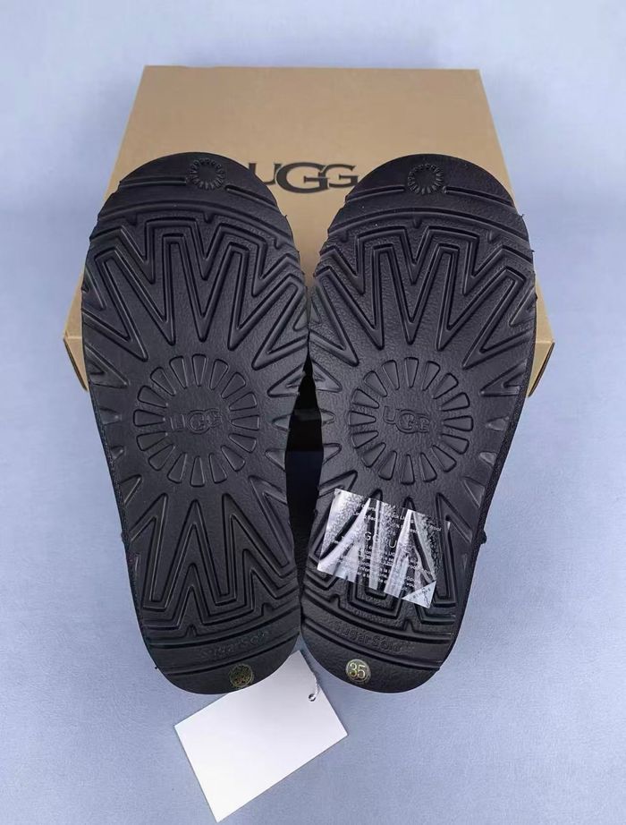 UGG Boots taille 37 - photo numéro 4