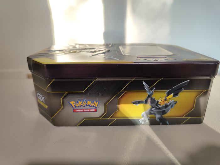 Pokebox pokémon gx escouade pikachu & Zekrom vide - photo numéro 4