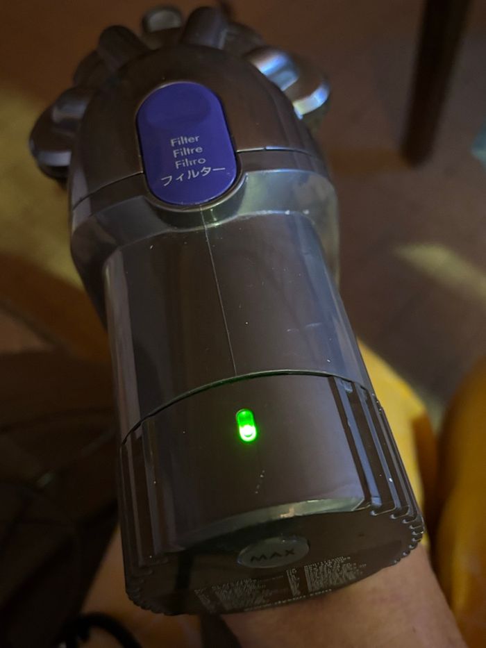 Dyson aspirateur main - photo numéro 2