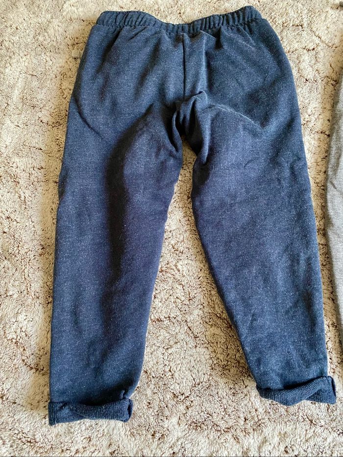 Lot pantalons jogging 4 ans - photo numéro 3