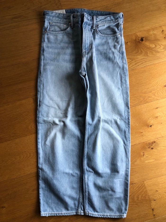 Jean H & M bleu délavé coupe loose large 30/32 état neuf