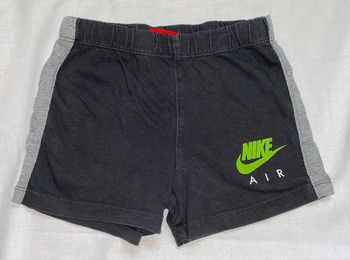 short Nike 12-18 mois