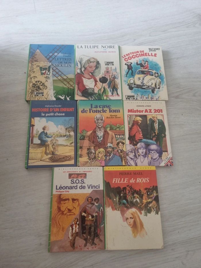 Lot 8 bibliothèques vertes