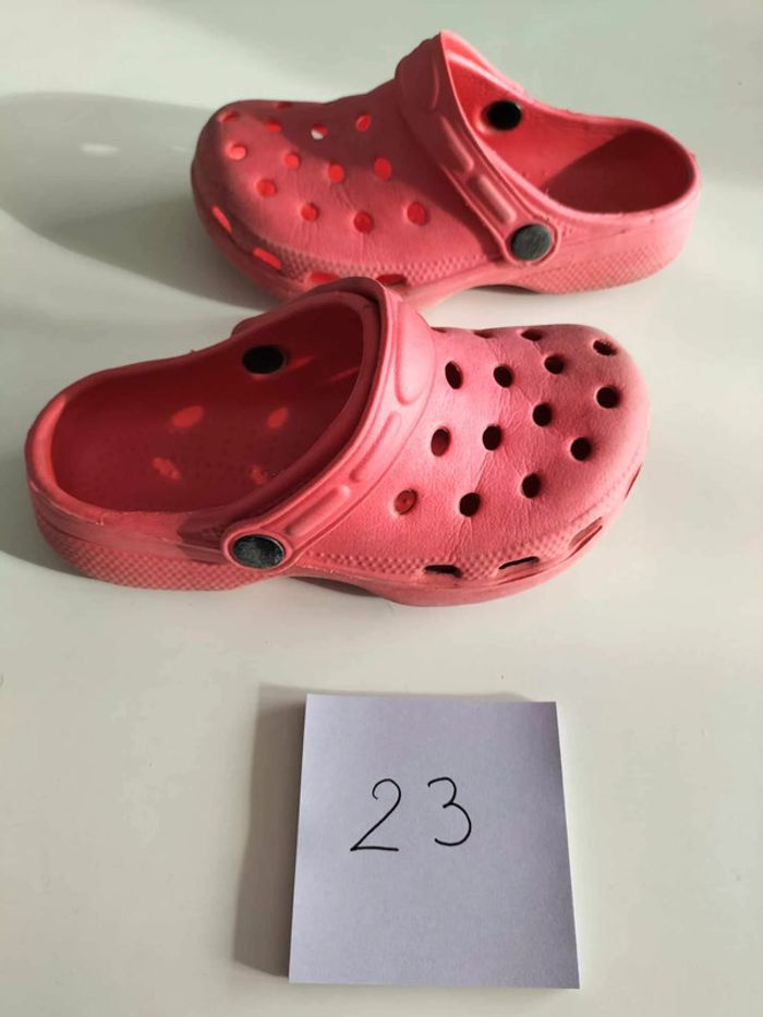 Crocs rouge - Pointure 23 - photo numéro 3
