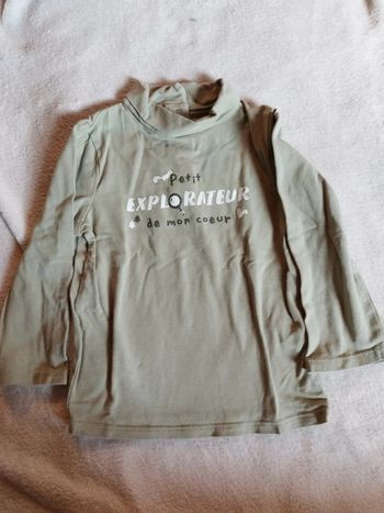 Tee-shirt manches longues col roulé taille 24 mois