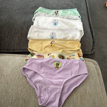 Lot de 7 culottes Disney princesses H&M 6 ans