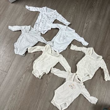 Lot 6 bodys 1 mois