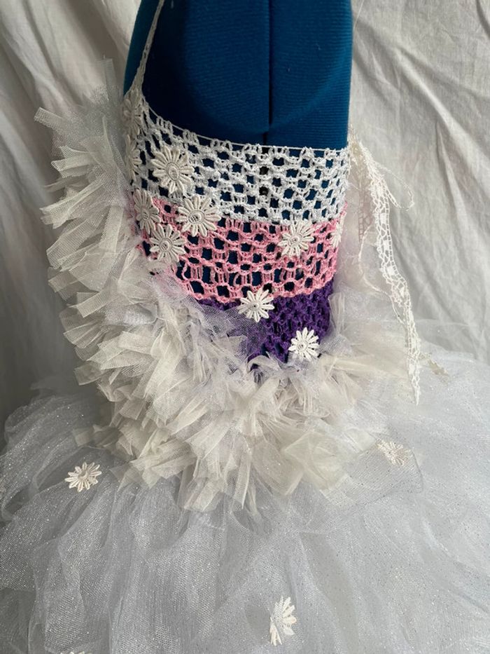 Robe 8/10 ans de princesse - photo numéro 4