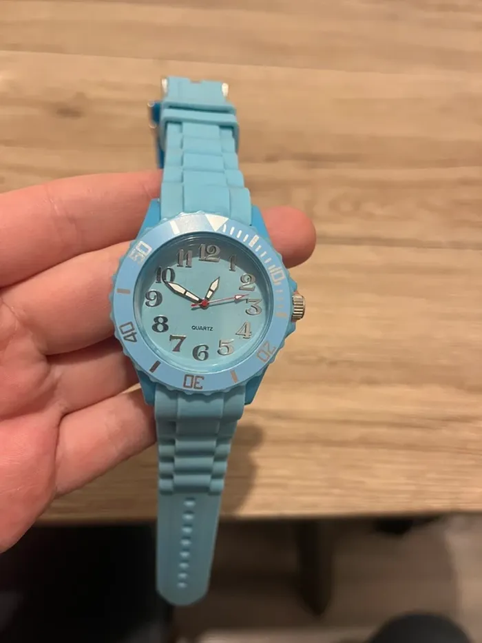 Lot de deux montres bracelet réglable - photo numéro 7