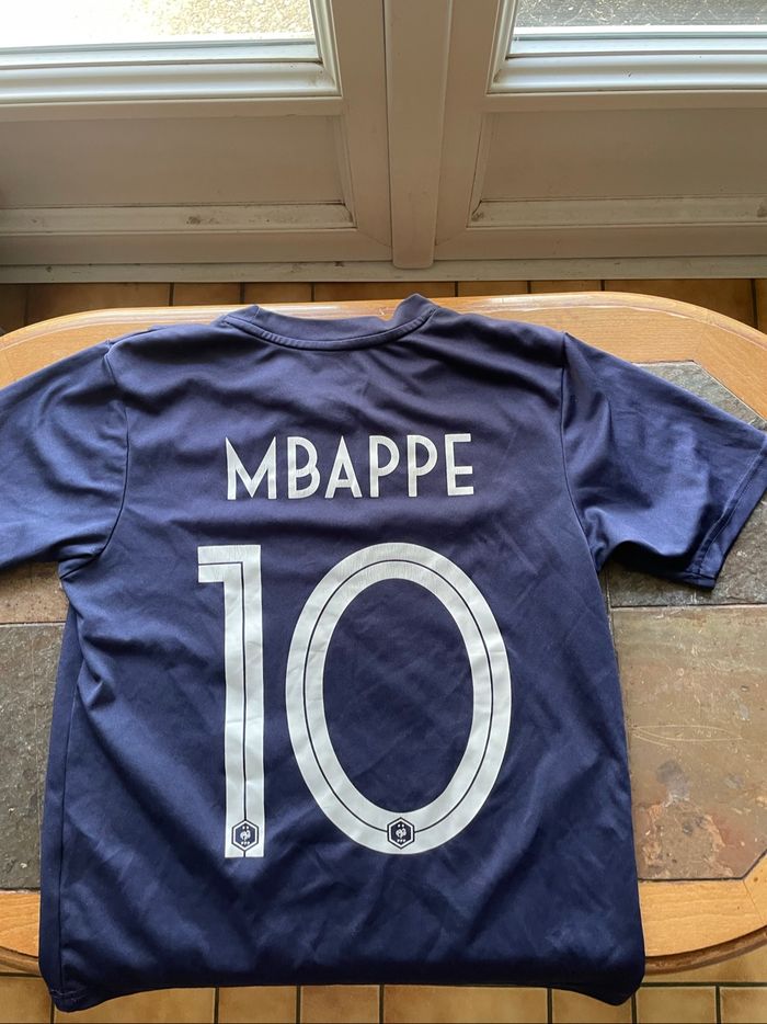 Short et maillot foot - photo numéro 5